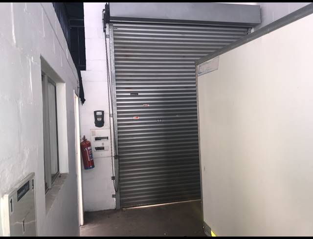 154M² MINI FACTORY RENTED IN BRACKENFELL CENTRAL